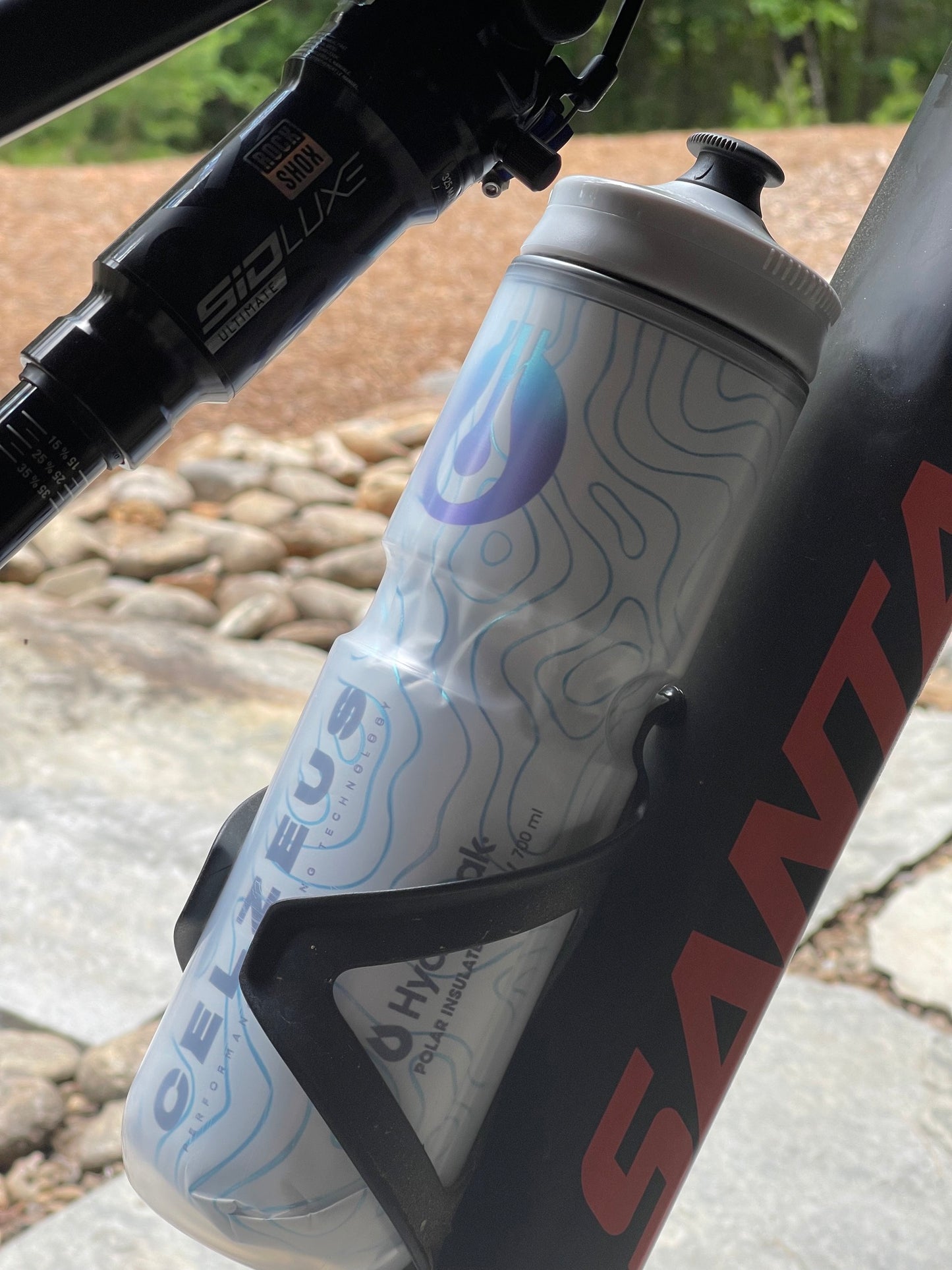 CELZEUS Polar Bottle — 24oz Insulated Water Bottle